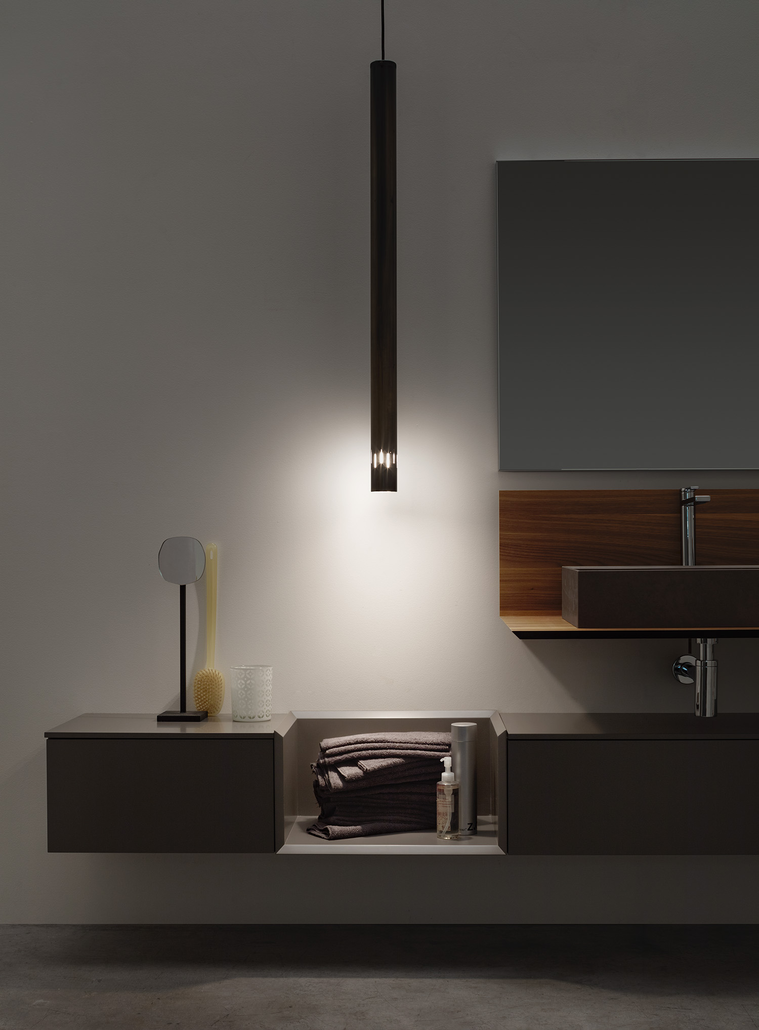 lampada moderna a sospensione per il bagno
