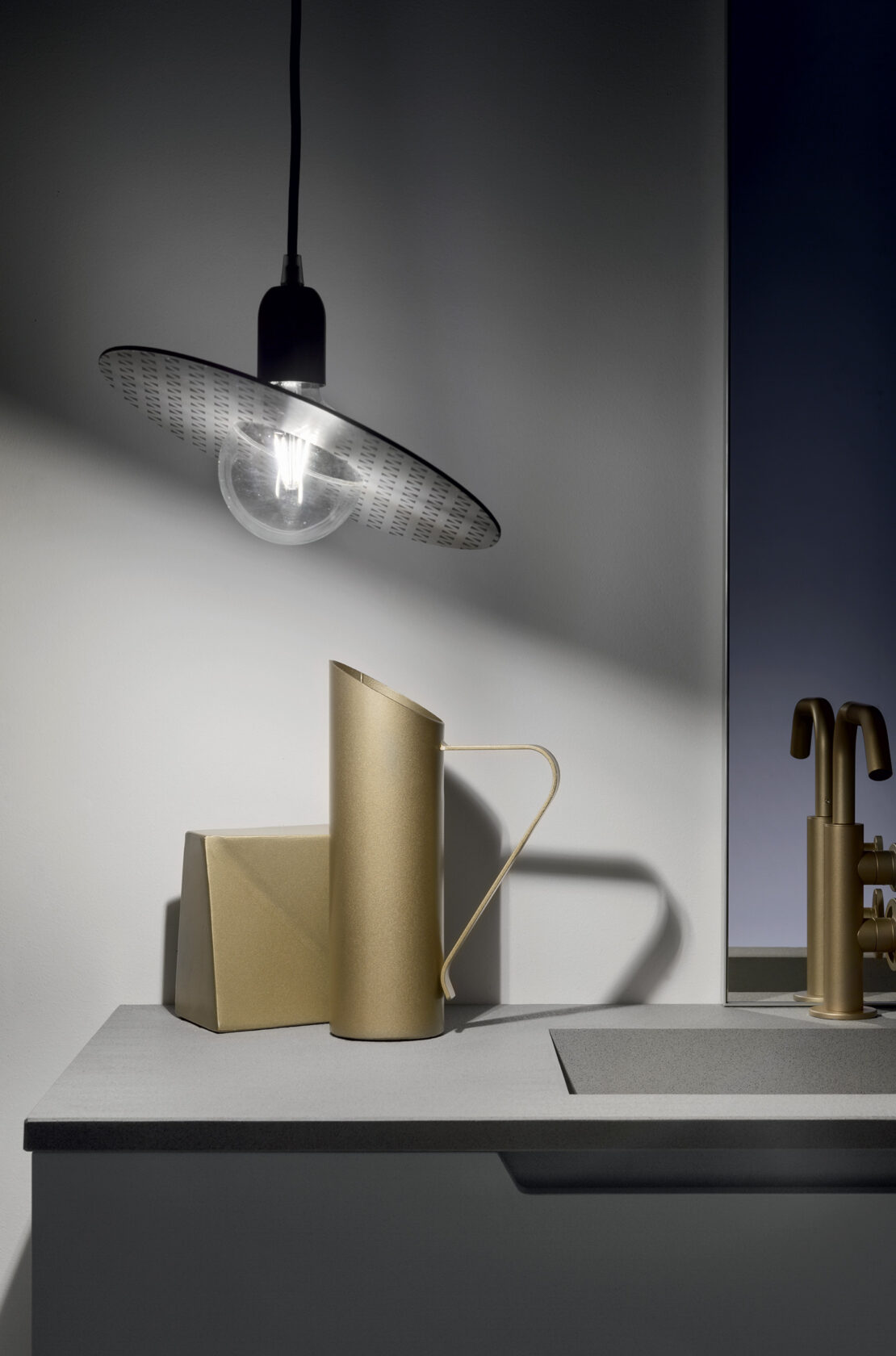 lampada a sospensione bagno