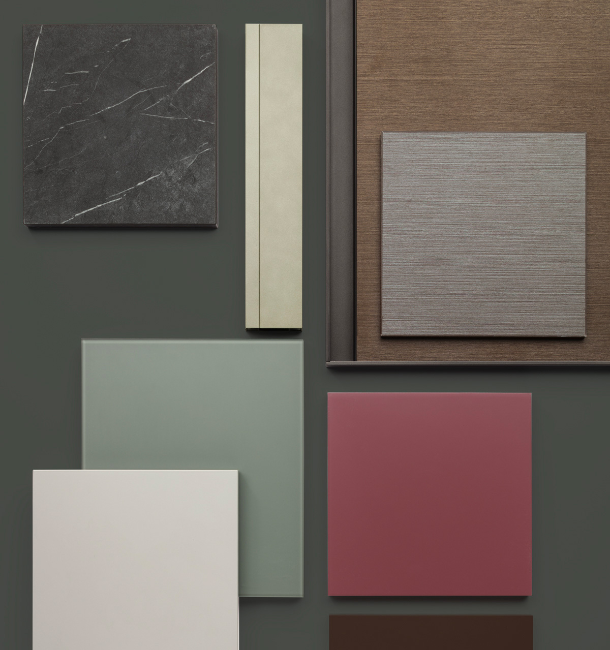 materiali e colori per arredare bagno moderno