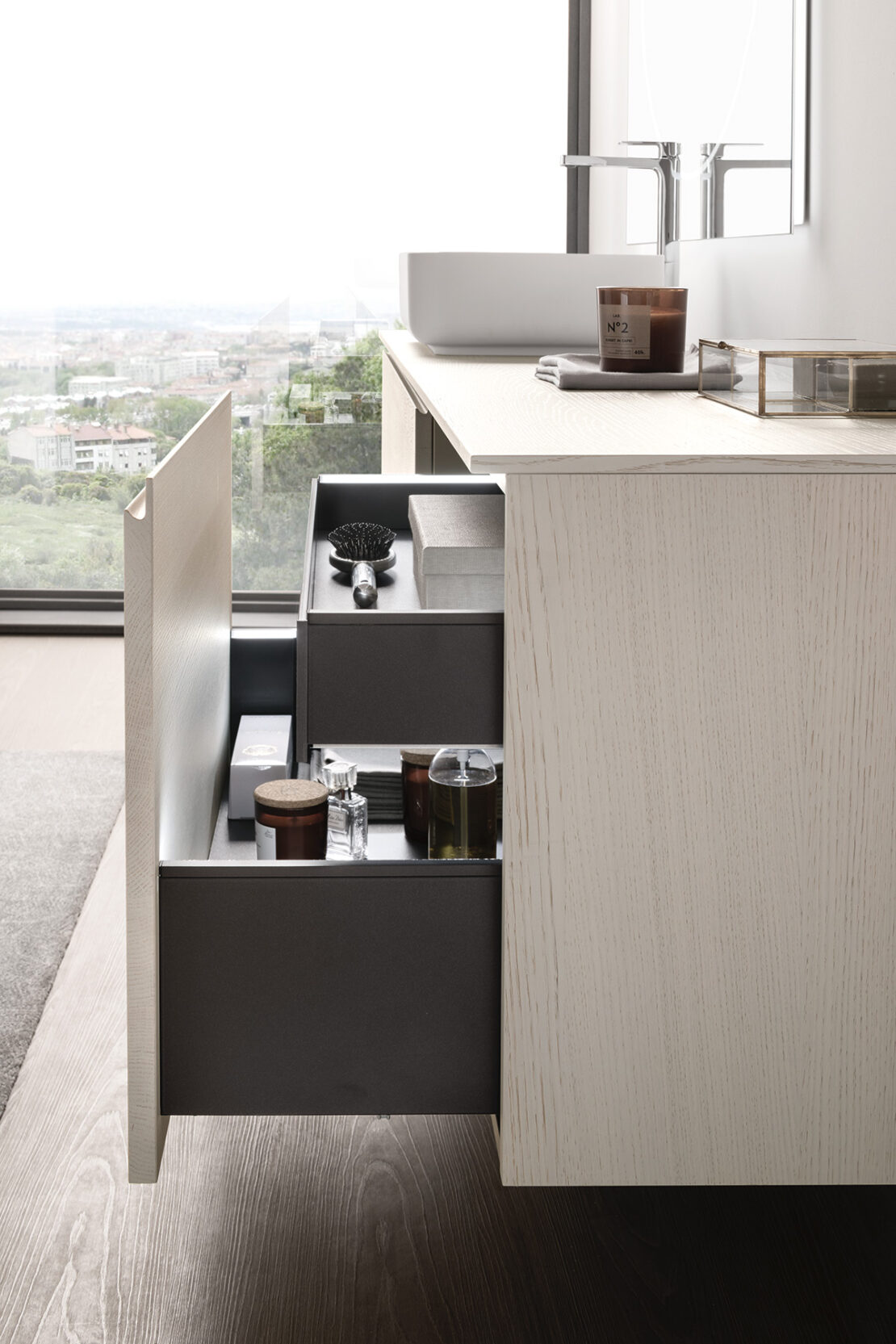 arredo bagno moderno con cassetto apertura a gola